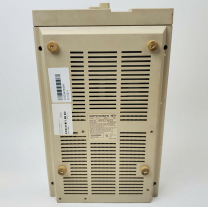 Commodore 1571 5.25" Disk Drive | Grade F