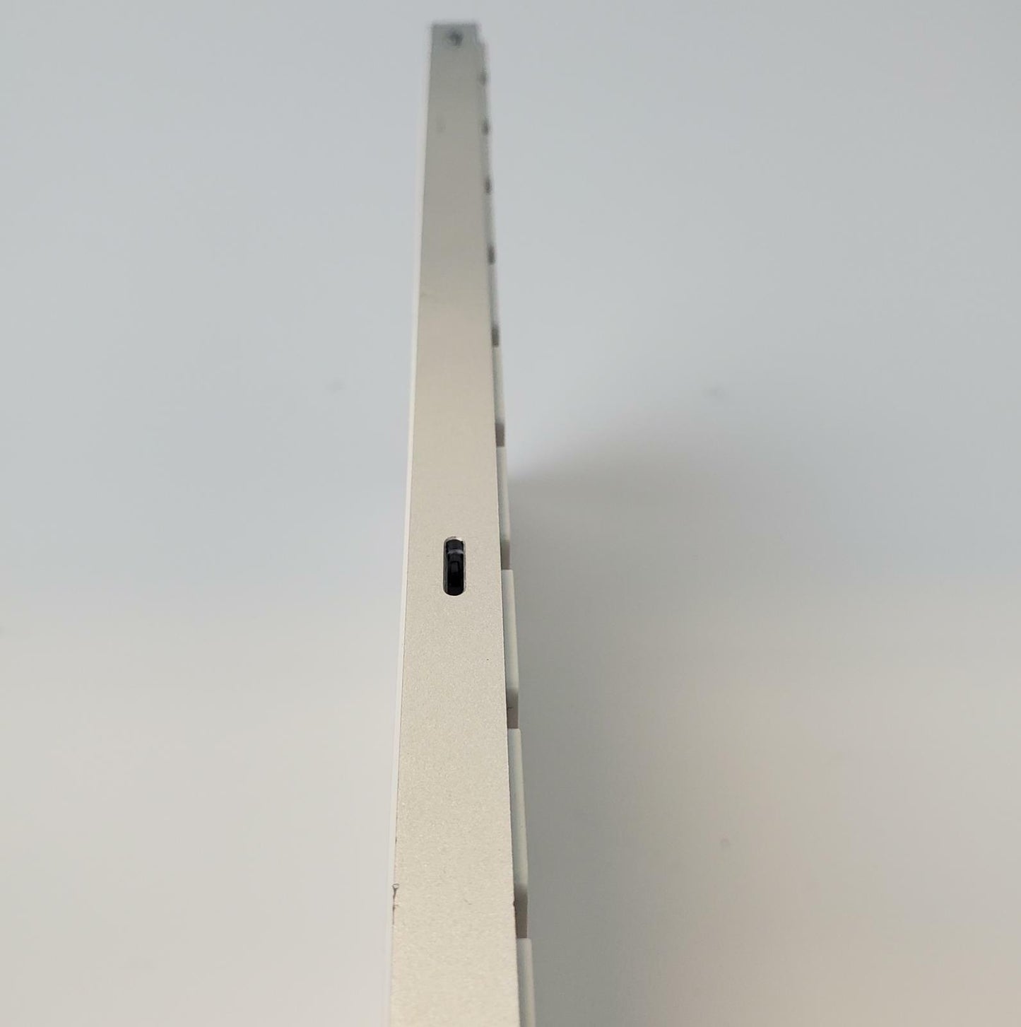 Apple A1644 Magic Wireless Bluetooth Keyboard | Grade A