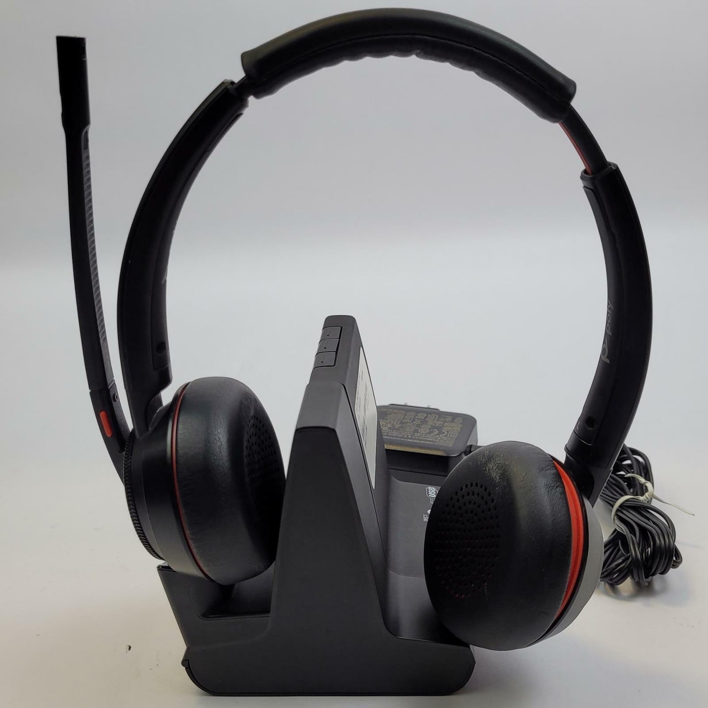 Plantronics W8200B USB-C Wireless Headset w/ Base Stand | Grade A