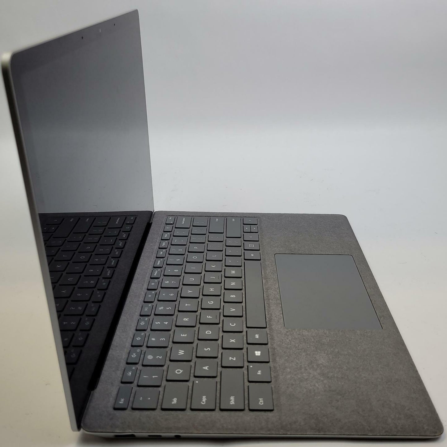 MICROSOFT 1867 Win 11 i7-1065G7 16GB RAM 512GB NVME | Grade C