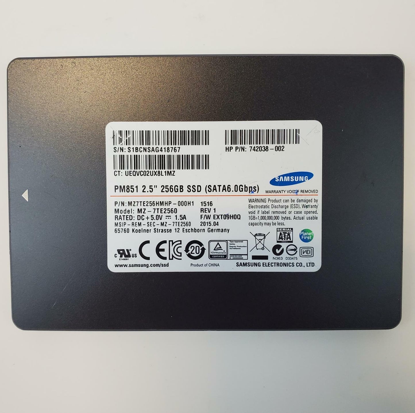 Samsung MZ-7TE2560 256GB 2.5" SATA Internal SSD | Grade A