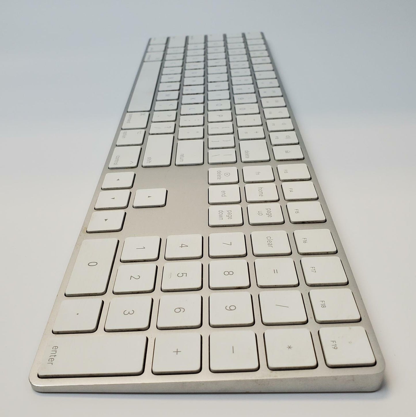 Apple A1843 Bluetooth Wireless Keyboard | Grade A