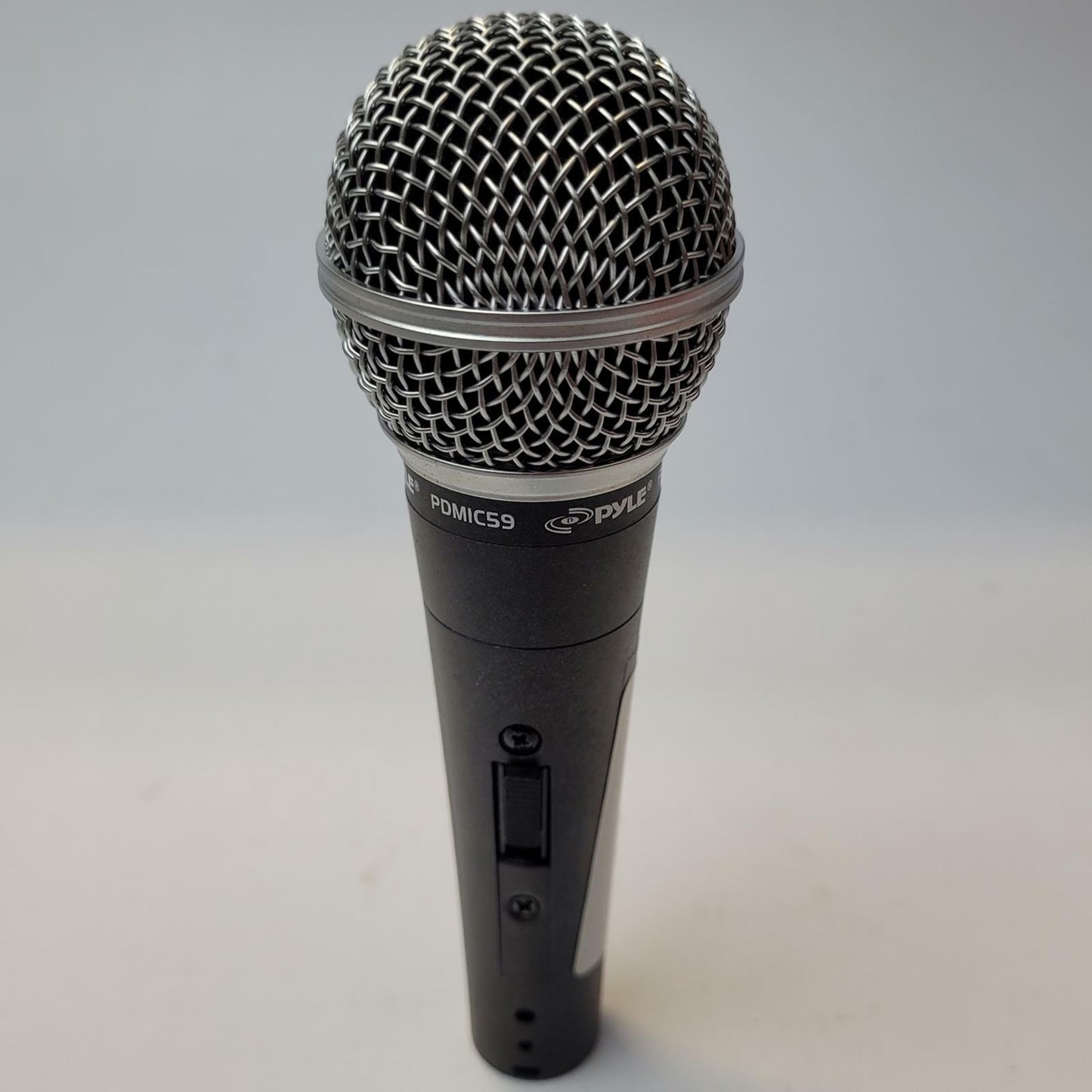 PYLE PDMIC59 XLR Dynamic Microphone | Grade B