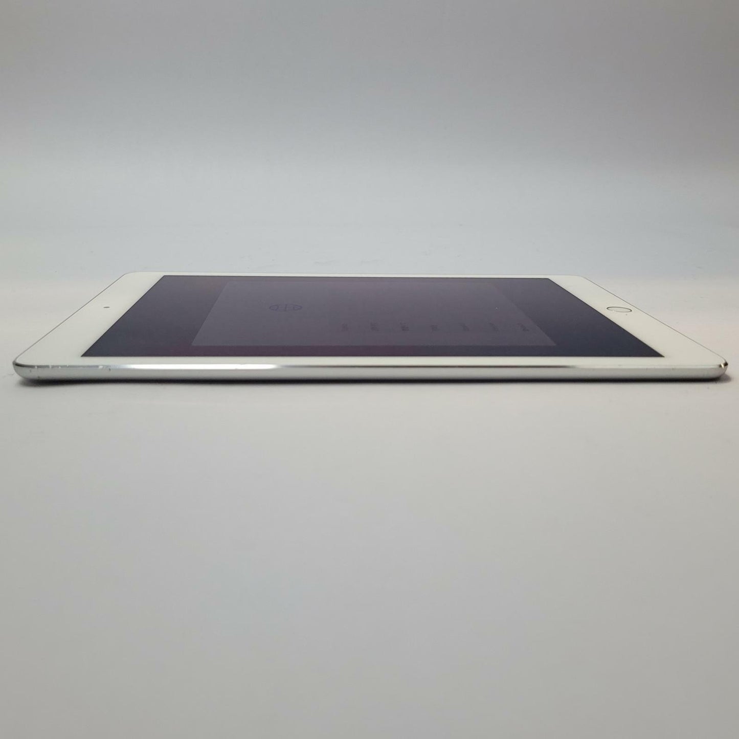 APPLE IPAD AIR 2 MNV62LL/A 32GB WiFi Tablet SILVER | Grade C