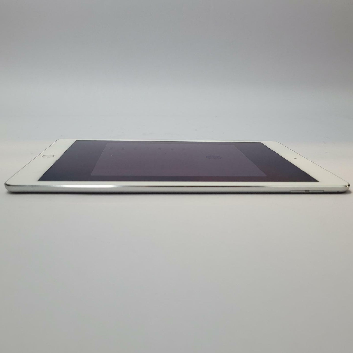 APPLE IPAD AIR 2 MNV62LL/A 32GB WiFi Tablet SILVER | Grade C