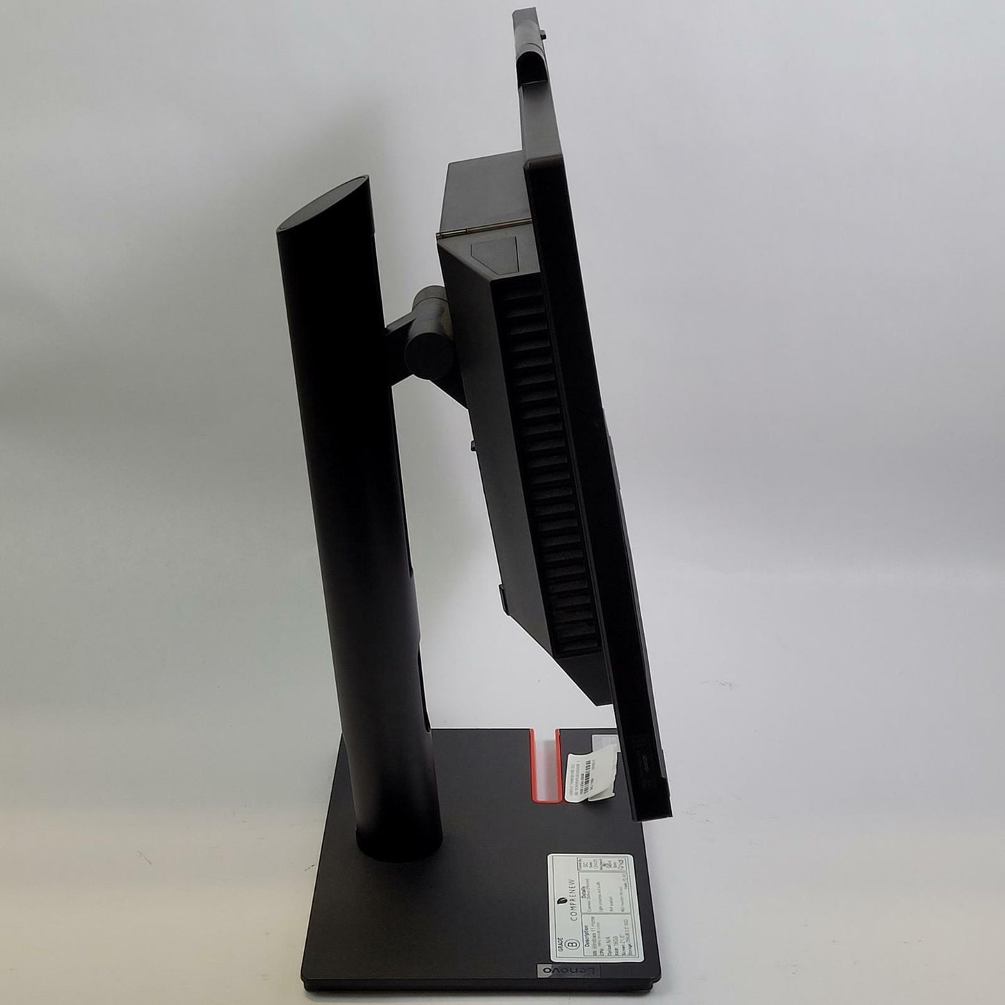 Lenovo ThinkCentre TIO22GEN3 R5 Pro 2400GE 16GB RAM 256GB SSD | Grade B