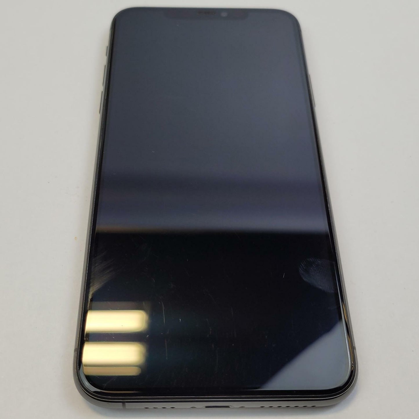 APPLE iPhone 11 Pro Max MWFJ2LL/A 512GB AT&T Smartphone SPACE GRAY | Grade C