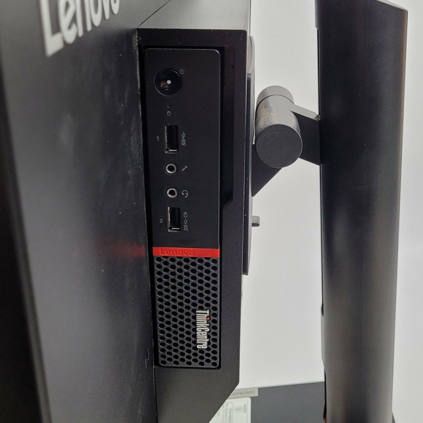 Lenovo ThinkCentre TIO22GEN3 R5 Pro 2400GE 16GB RAM 256GB SSD | Grade B