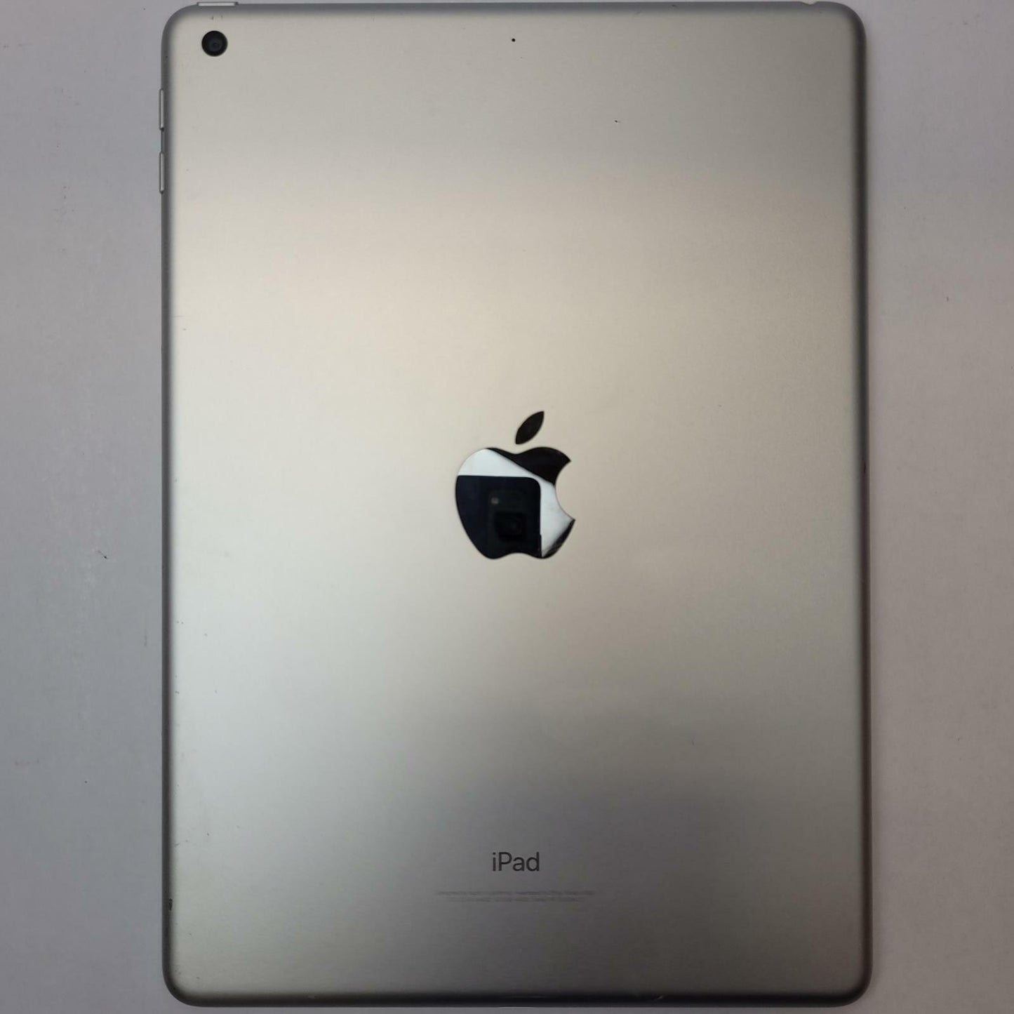 APPLE IPAD 5 MP2G2LL/A 32GB WiFi Tablet SILVER | Grade C