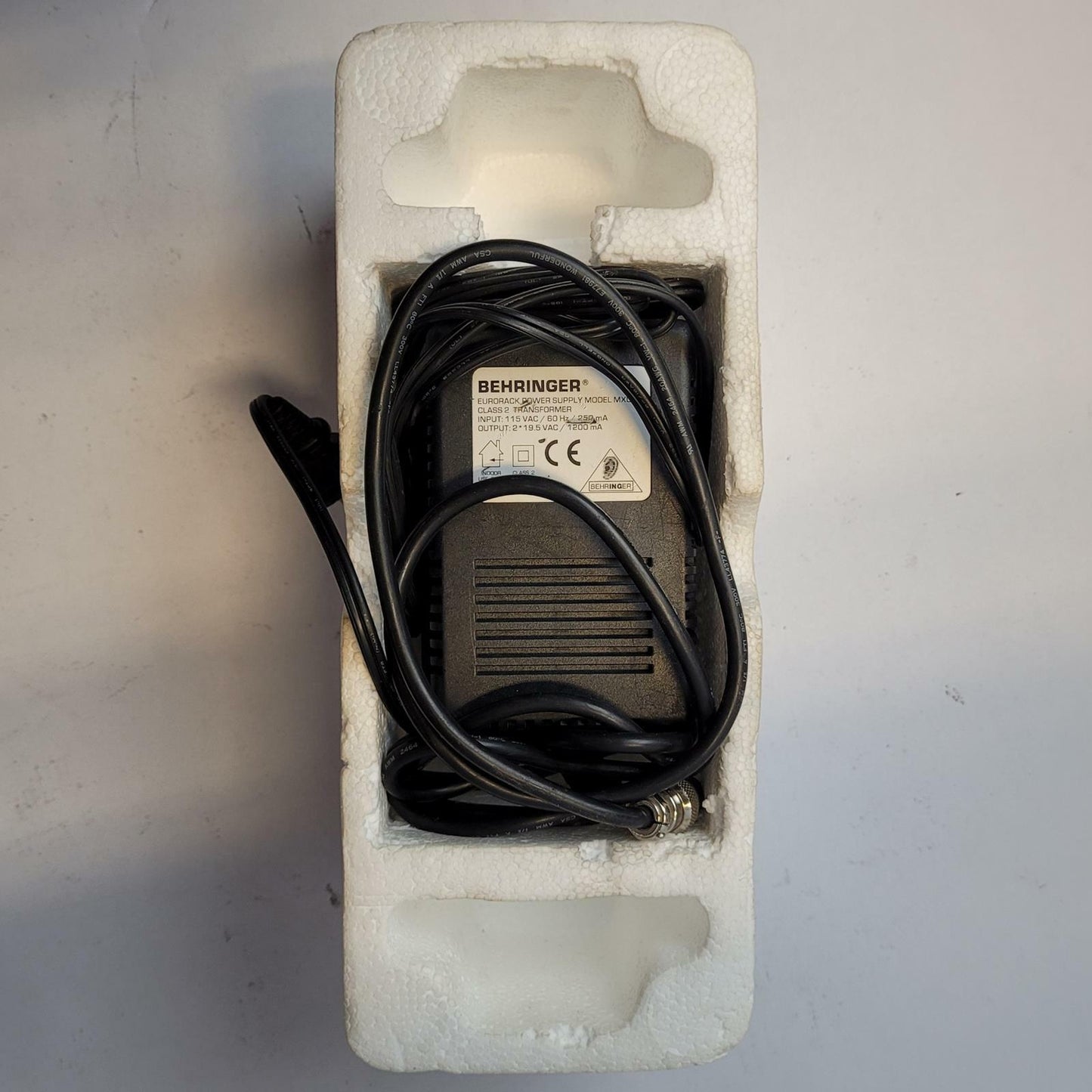 BEHRINGER Eurorack MX802A 8-Channel Audio Mixer | Grade B