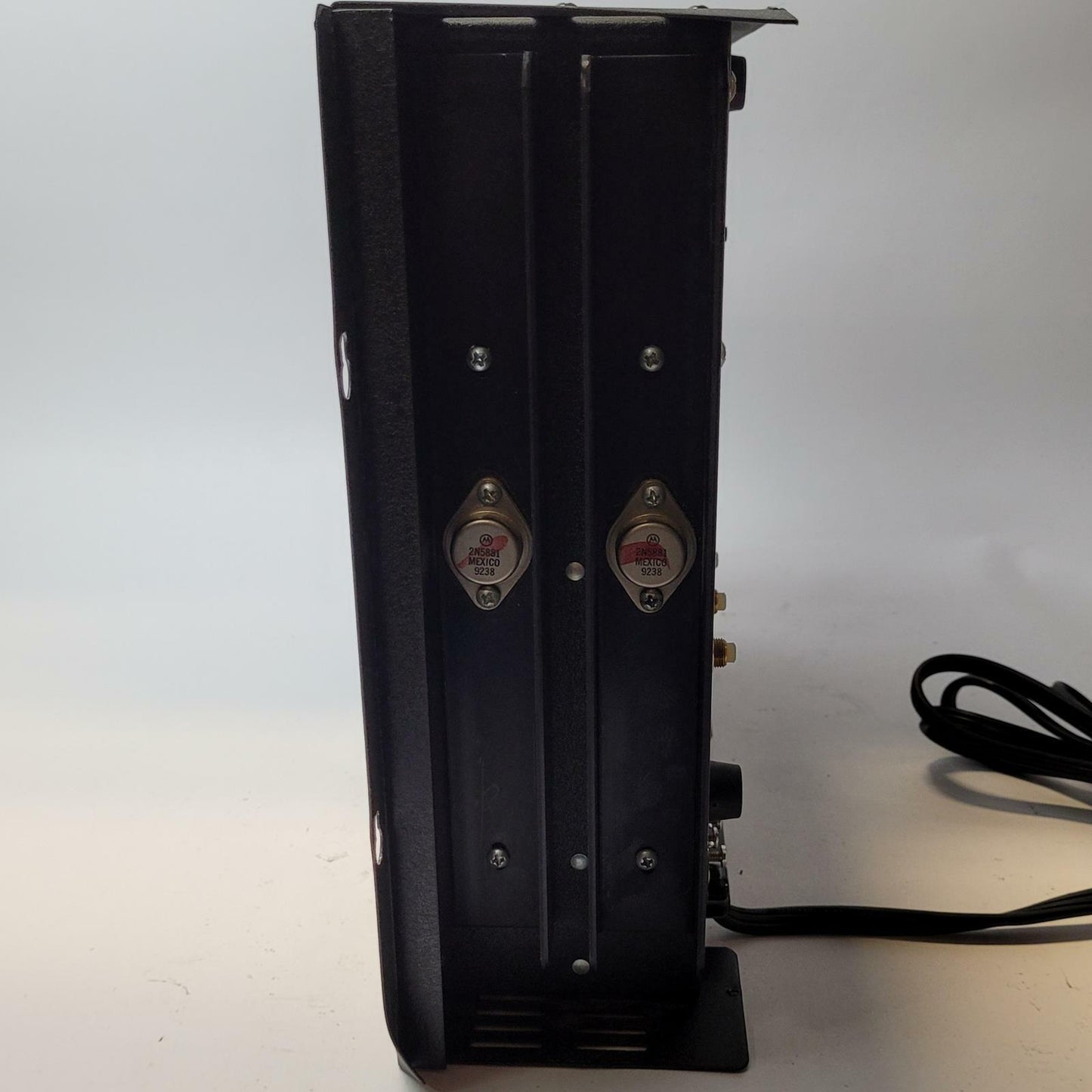 UNIVERSITY SOUND 1110 Wall-Mount Amplifier | Grade D