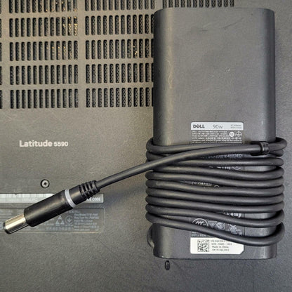 DELL LATITUDE 5590 Win 11 i5-8350U 16GB RAM 128GB M.2 | Grade B | 13358