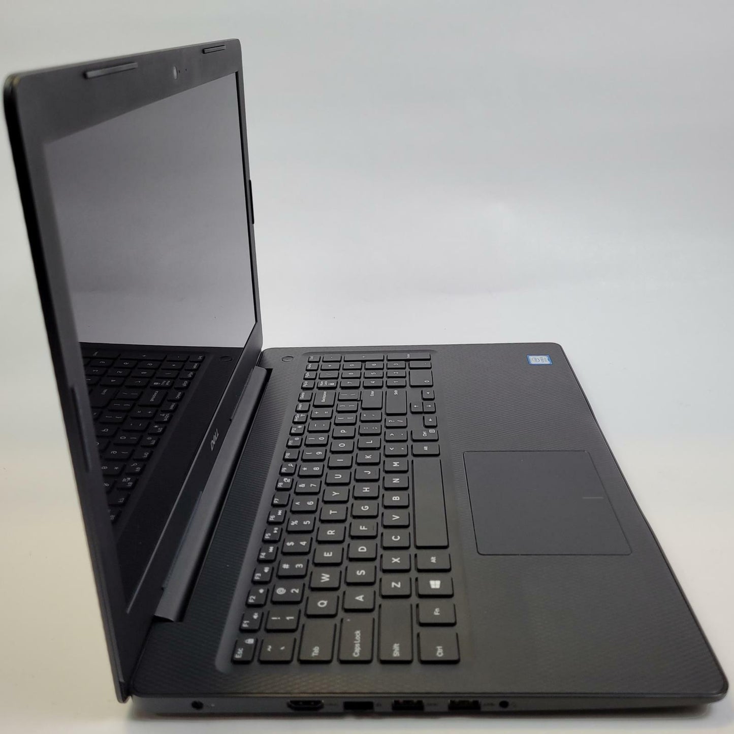 DELL INSPIRON 3583 Windows 11 Home i5-8265U 16GB RAM 240GB 2.5" SSD | Grade C