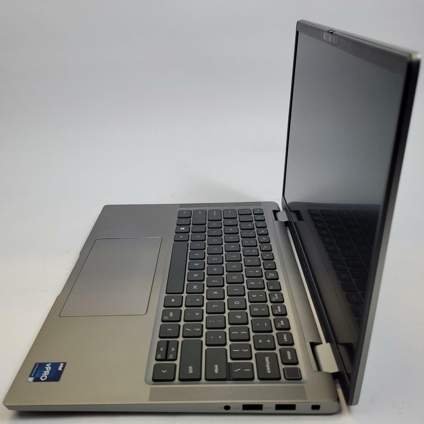 DELL LATITUDE 7440 Win 11 i7-1365U 32GB RAM 512GB NVME | Grade B | 13611