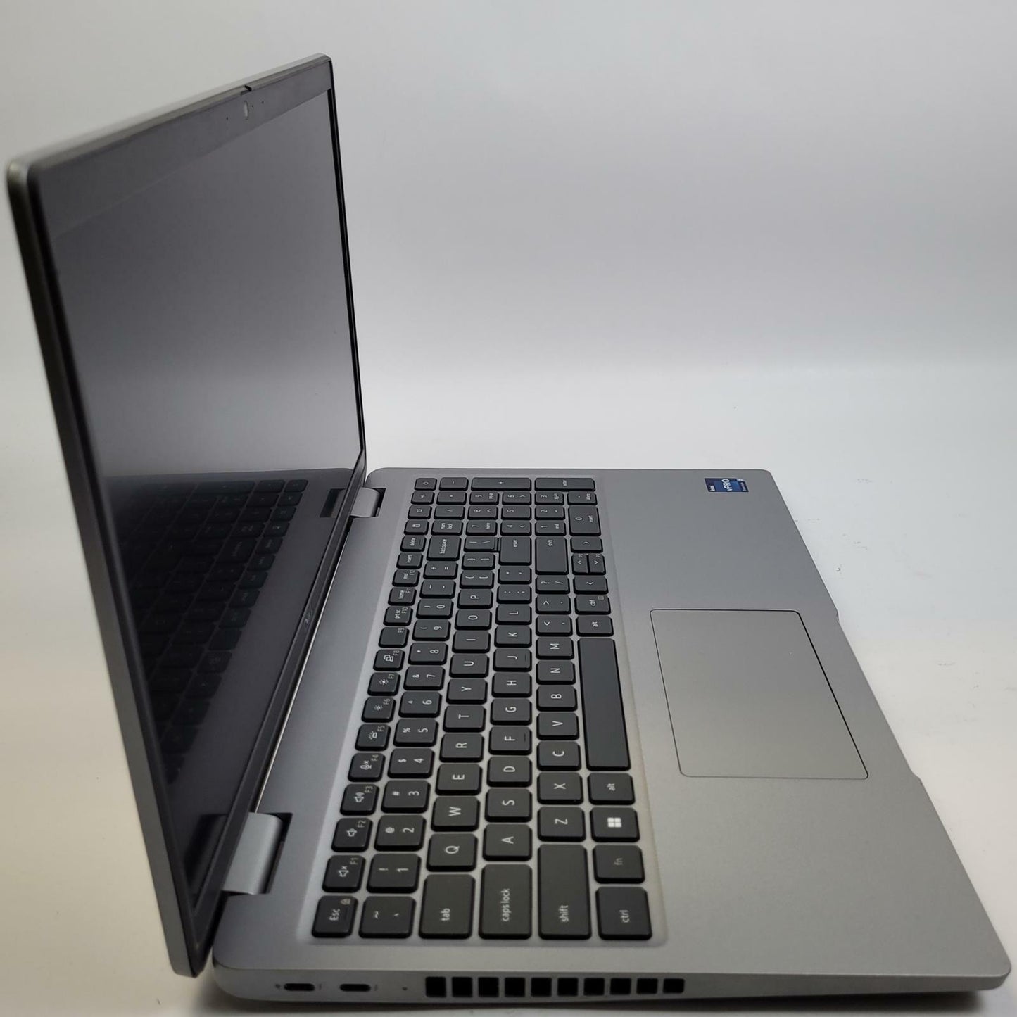 DELL LATITUDE 5540 Win 11 i7-1355U 16GB RAM 256GB NVME | Grade B | 15348
