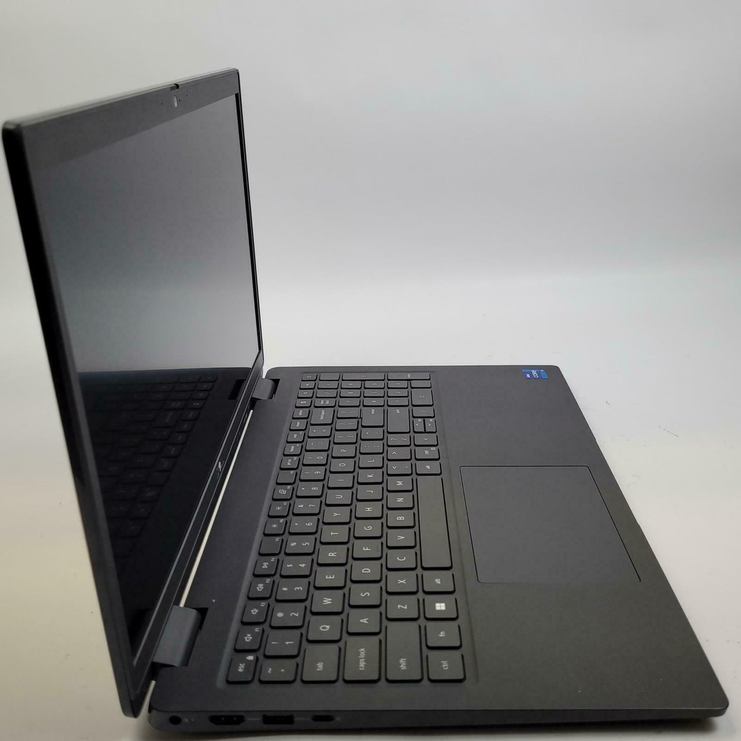 DELL LATITUDE 3520 Windows 11 Home Core i7 1165G7 16GB RAM 256GB NVME | Grade B