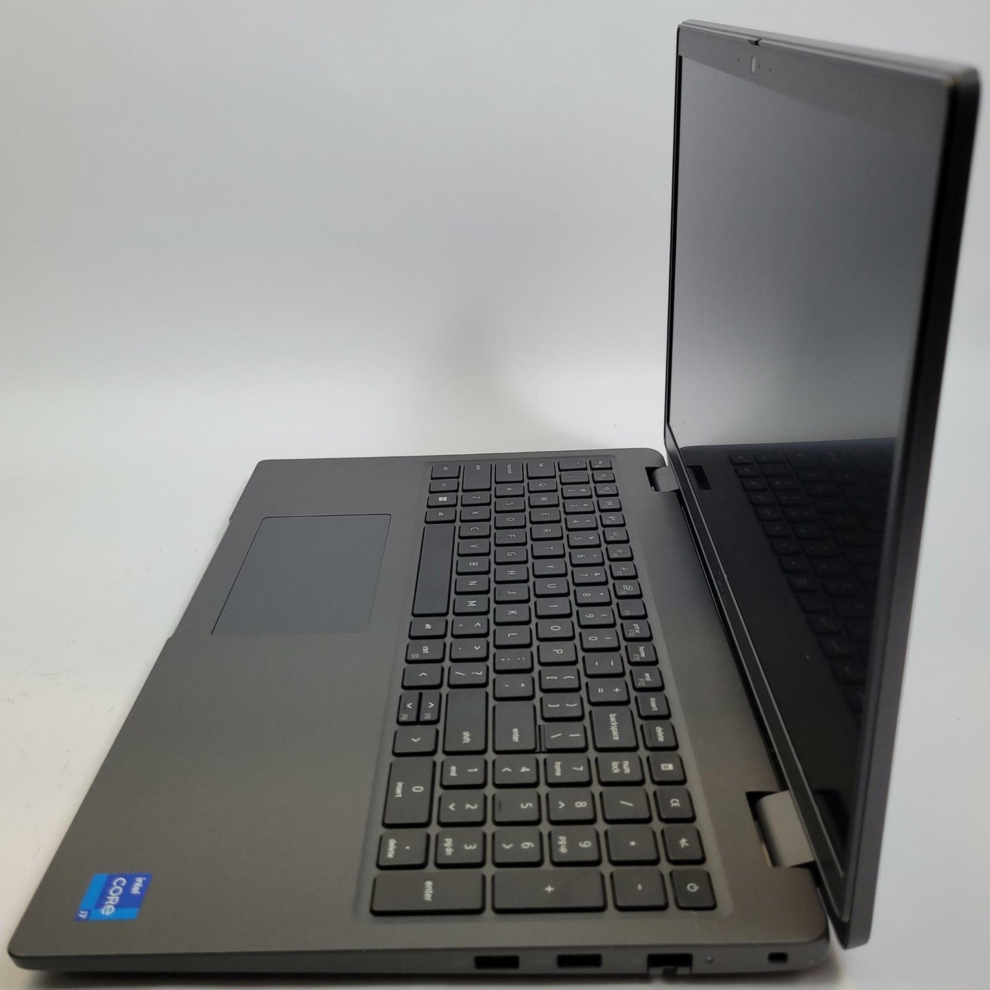 DELL LATITUDE 3540 Win 11 i7 1355U 16GB RAM 256GB NVME | Grade D | 15415