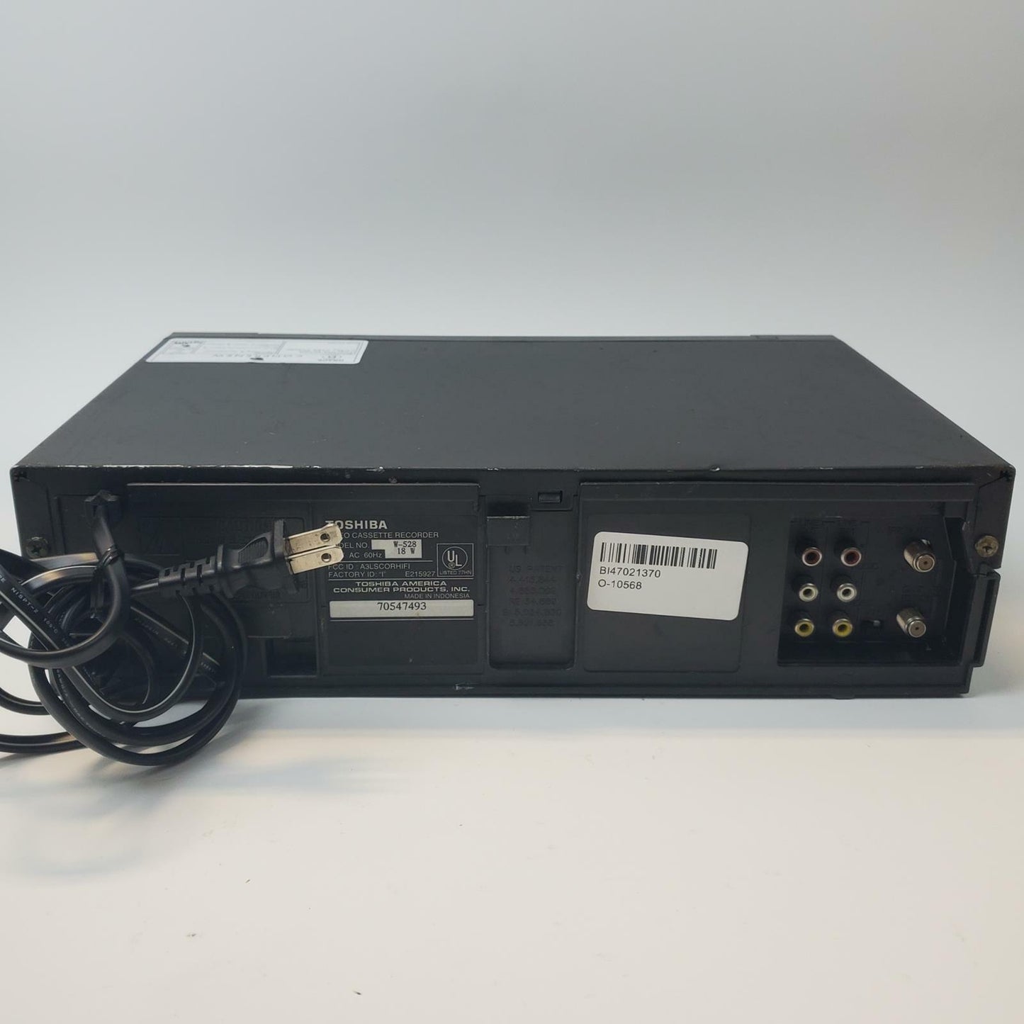 TOSHIBA W-528 VCR/VHS Player | Grade B