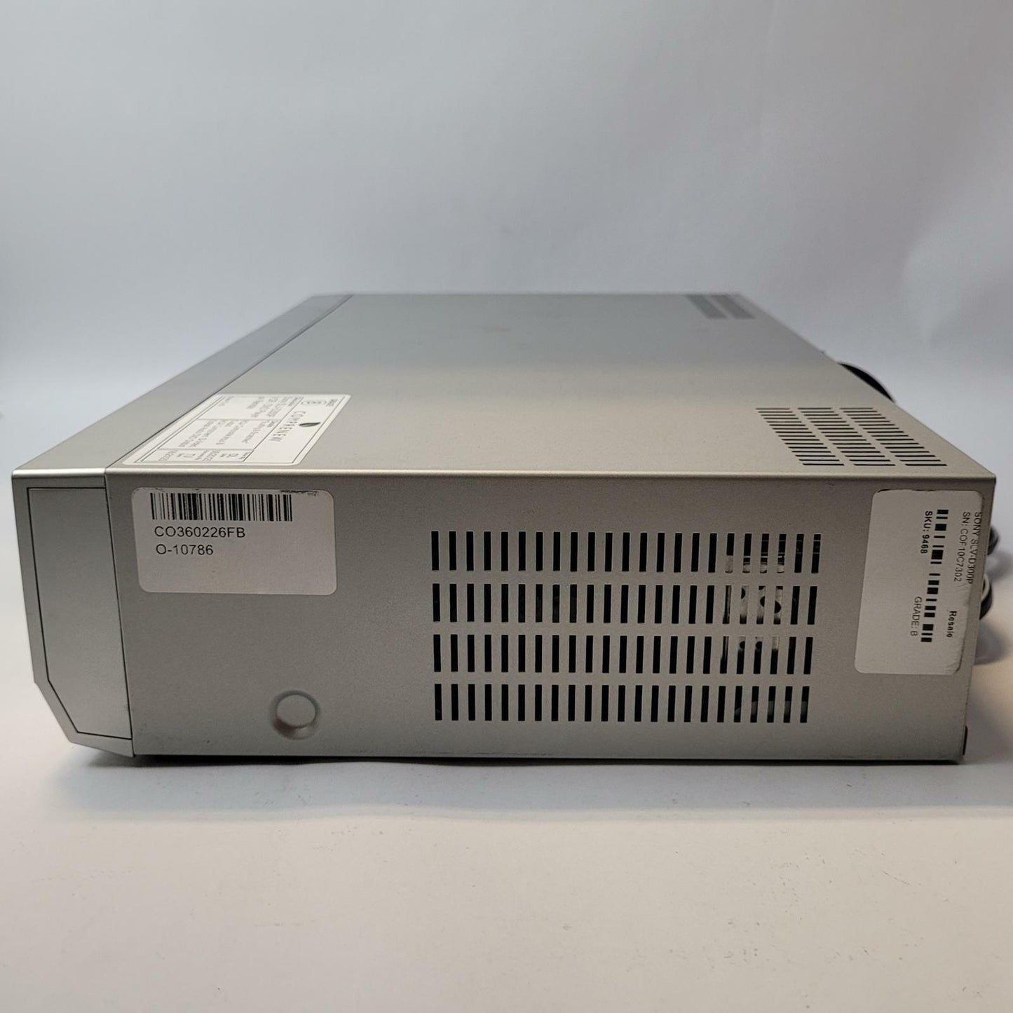 SONY SLV-D300P VCR/DVD Player + Remote | Grade B