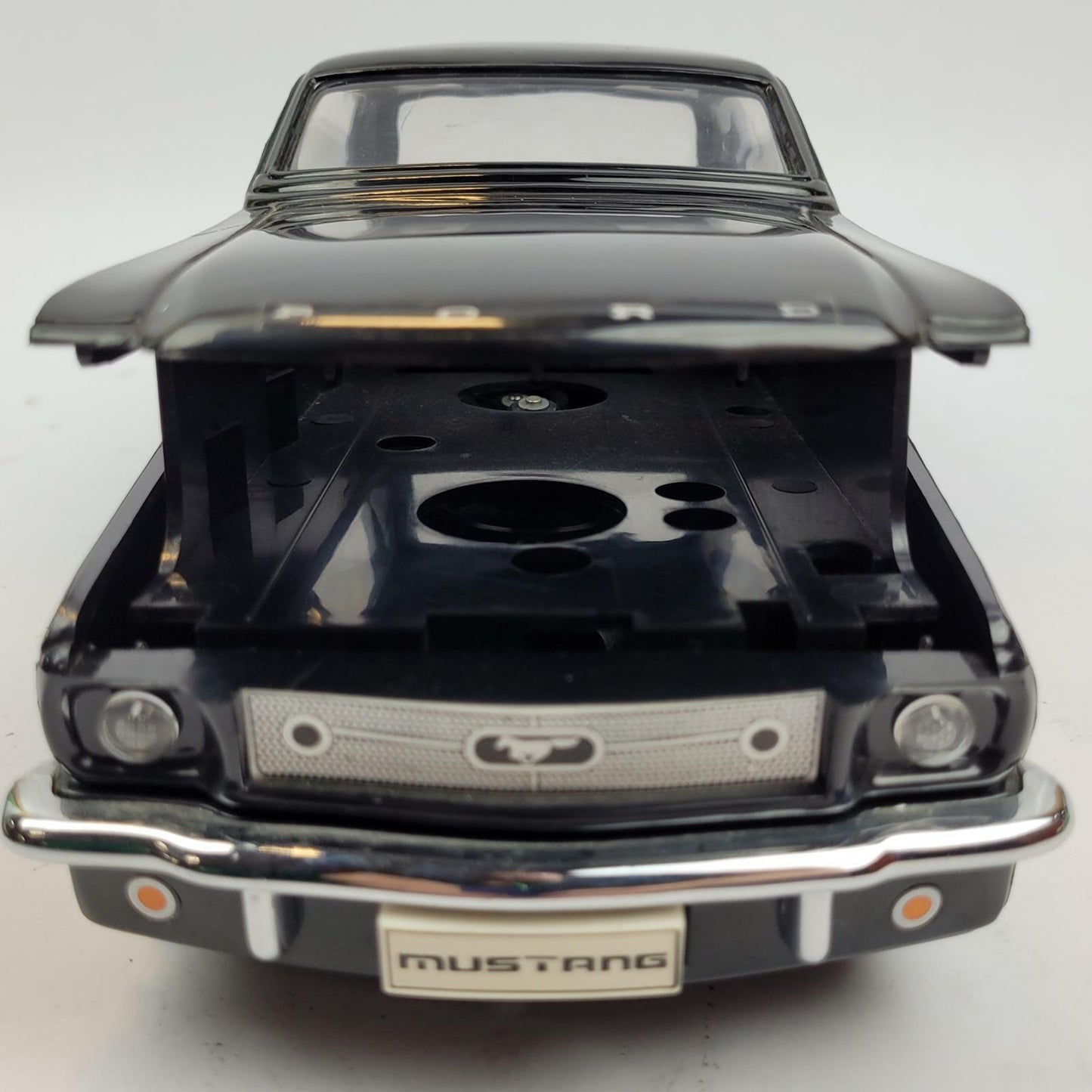 Recoton V1964 Vintage Ford Mustang Collectors Ed. VHS Tape Rewinder | Grade D