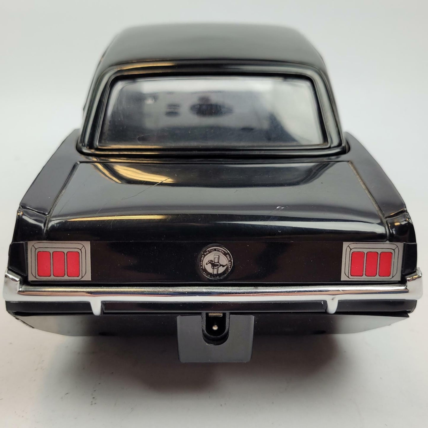 Recoton V1964 Vintage Ford Mustang Collectors Ed. VHS Tape Rewinder | Grade D