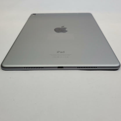 APPLE iPad Pro 9.7" MLRU2LL/A 32GB Tablet SPACE GRAY | Grade C | 14955