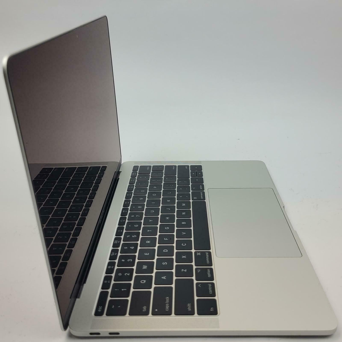 APPLE MacBook Pro A1708 MacOS Ventura i5-7360U 8.00GB RAM 121GB NVME | Grade A